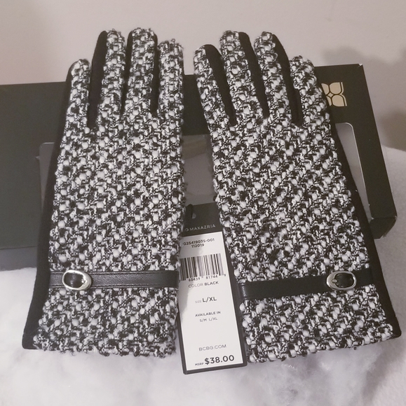 BCBG ladies Gloves - Picture 3 of 4